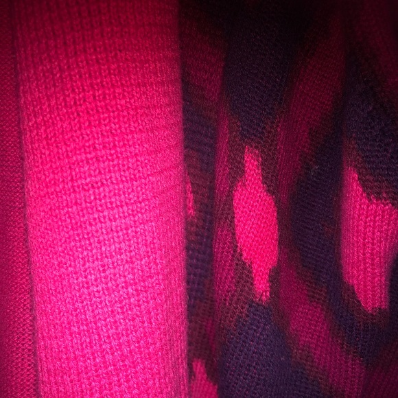 Sweater - Picture 2 of 3